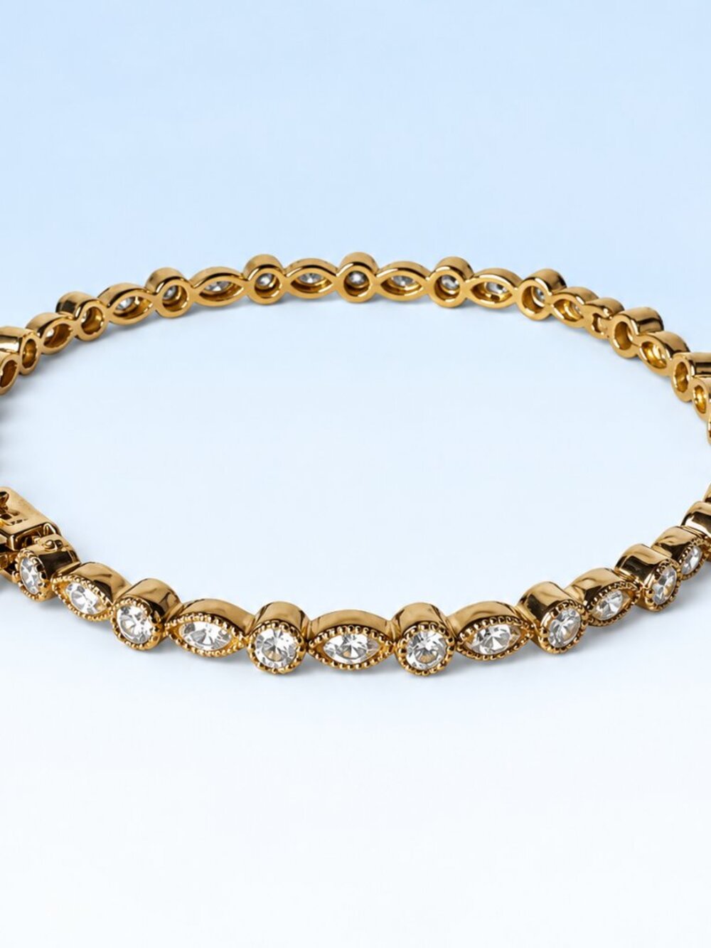 Vintage Exquisite 925 Sterling Silver Gold-Plated CZ Hinged Bangle Bracelet